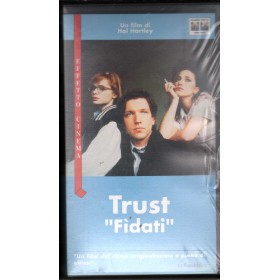 Trust - Fidati VHS Hal Hartley / 8013123458520 Sigillato Trust - Fidati VHS Hal Hartley / 8013123458520 Sigillato