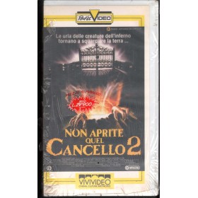 Non Aprire Quel Cancello 2 VHS Tibor Takács Univideo - DRVS011043 Sigillato Non Aprire Quel Cancello 2 VHS Tibor Takács Univideo - DRVS011043 Sigillato