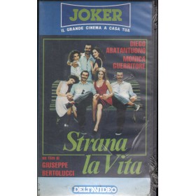 Strana La Vita VHS Giuseppe Bertolucci Univideo - DVJ2170 Sigillato Strana La Vita VHS Giuseppe Bertolucci Univideo - DVJ2170 Sigillato