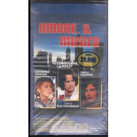 Amore E Musica VHS Elie Chouraqui Univideo - CN54482 Sigillato Amore E Musica VHS Elie Chouraqui Univideo - CN54482 Sigillato