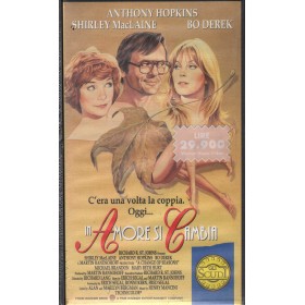 In Amore Si Cambia VHS Richard Lang Univideo - PIV61245 Sigillato In Amore Si Cambia VHS Richard Lang Univideo - PIV61245 Sigillato