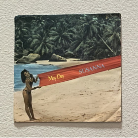 May Day Vinile 7" 45 giri Susanna / Crash – DSNP021 Nuovo May Day Vinile 7" 45 giri Susanna / Crash – DSNP021 Nuovo
