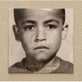 Sinead O'Connor Vinile 7" 45 giri Success Has Made A Failure Of Our Home Nuovo Sinead O'Connor Vinile 7" 45 giri Success Has Made A Failure Of Our Home Nuovo